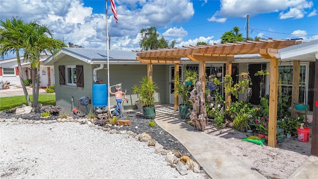 2912 Case Ave, Bradenton, FL 34207 - view of front of home featuring a pergola