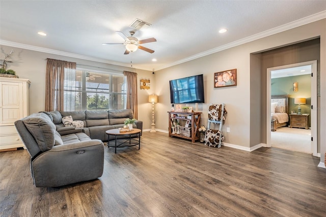 living room with ornamental molding, ceiling fan, wood finished floors, baseboards, and recessed lighting