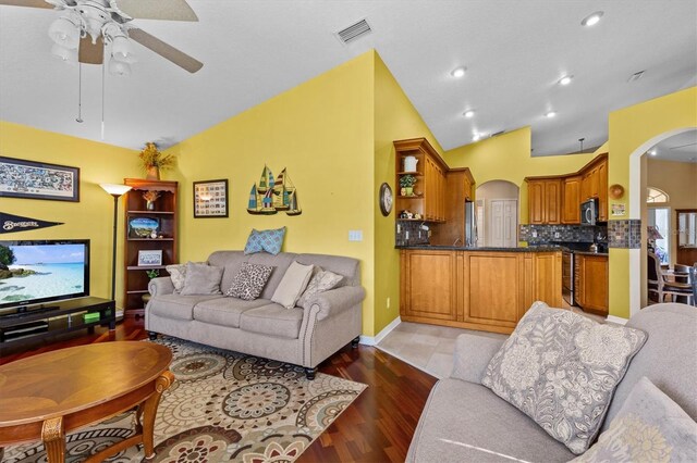 378 Wood Chuck Ave, Tarpon Springs, FL 34689 - photo 16