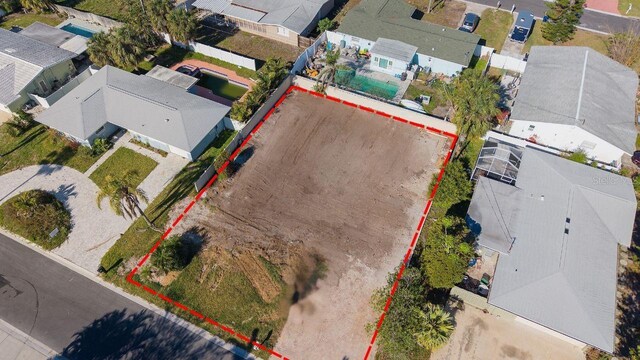 1020 Cedar Dr, Belleair Beach, FL 33786
