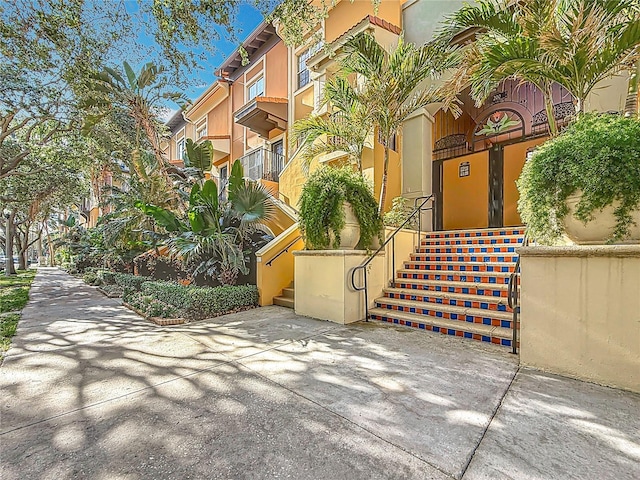 200 4th Ave S Unit 229, Saint Petersburg, FL 33701 - view of doorway to property