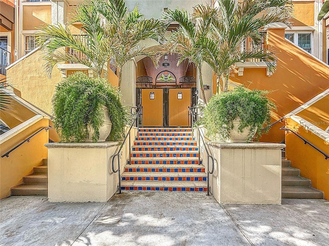 200 4th Ave S Unit 229, Saint Petersburg, FL 33701 - view of doorway to property