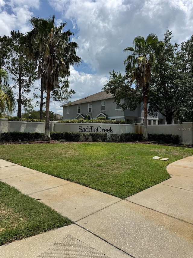view of community / neighborhood sign