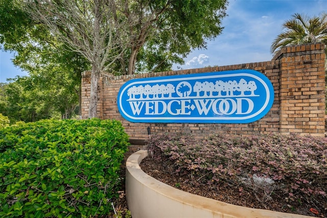 2706 11th Ct, Palm Harbor, FL 34684 - view of community sign