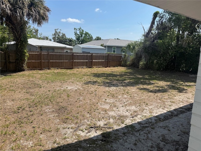 3008 E 38th Ave, Tampa, FL 33610 - view of yard
