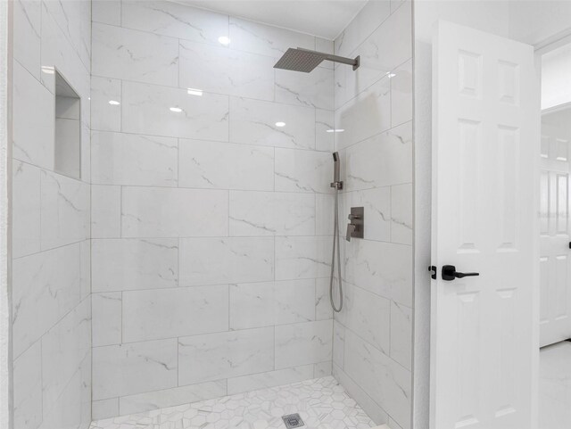 302 Patty Dr, Oldsmar, FL 34677 - full bathroom with a tile shower