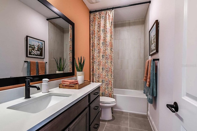 17020 Cercis Loop, Clermont, FL 34711 - full bath featuring toilet, tile patterned flooring, vanity, shower / tub combo with curtain, and baseboards