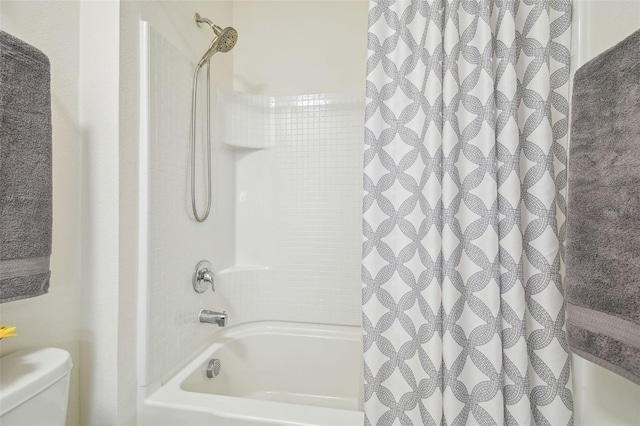 33524 Elm Hill Br, Wesley Chapel, FL 33545 - bathroom with shower / tub combo and toilet