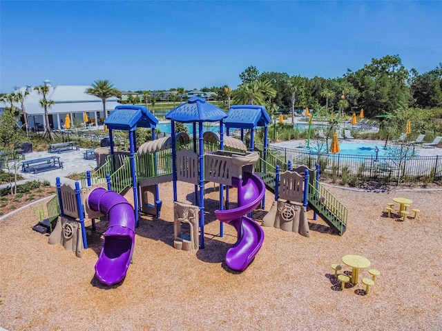 33524 Elm Hill Br, Wesley Chapel, FL 33545 - community play area featuring fence