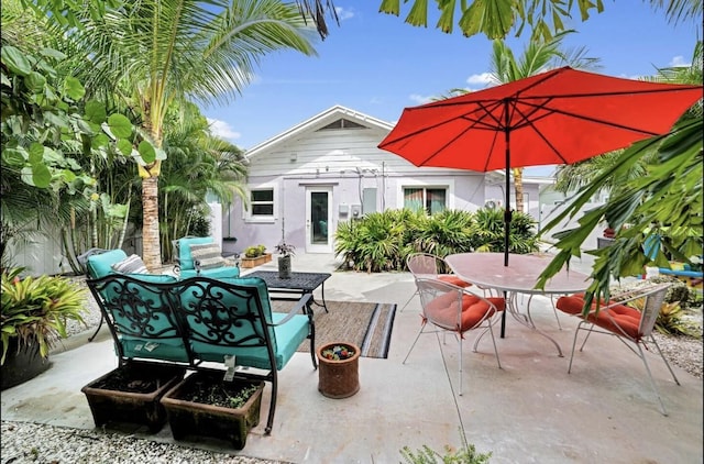 1210 Bay Palm Blvd, Indian Rocks Beach, FL 33785 - view of patio / terrace featuring outdoor dining area