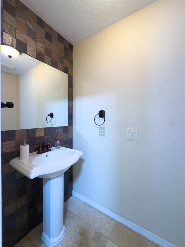 2614 Hawk Roost Ct, Holiday, FL 34691 - photo 45