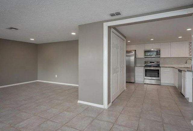 2618 Almond Dr, Holiday, FL 34691 - photo 11