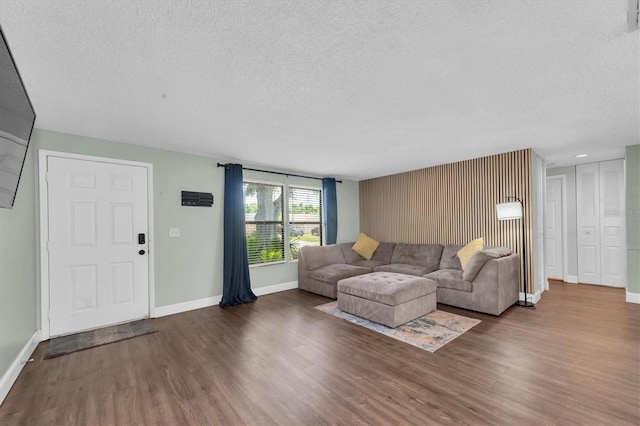502 Timber Bay Cir E, Oldsmar, FL 34677 - photo 3