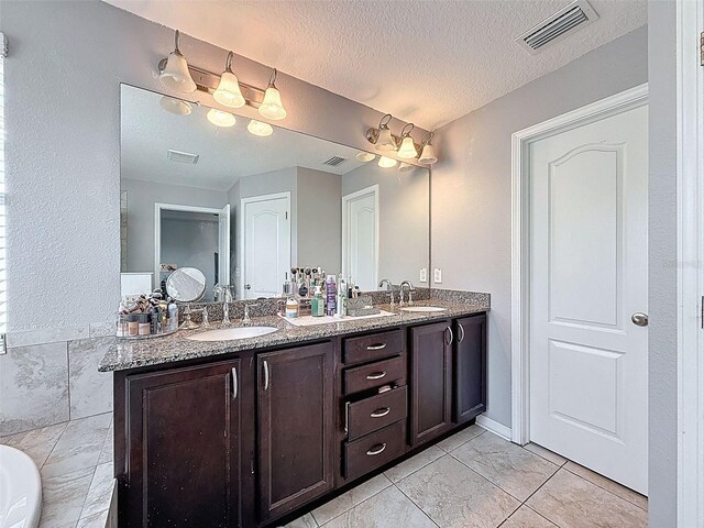10560 Lake Seminole Ter, Seminole, FL 33772 - photo 30