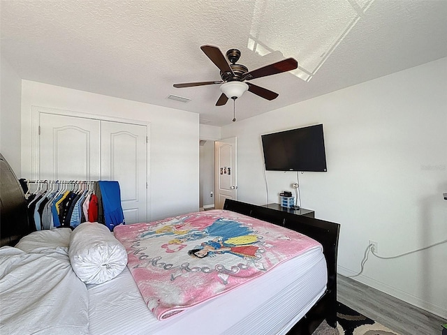 10560 Lake Seminole Ter, Seminole, FL 33772 - photo 38