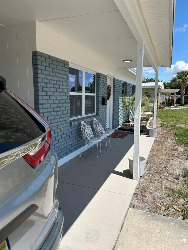 5608 Larimer Dr, Tampa, FL 33615 - photo 3
