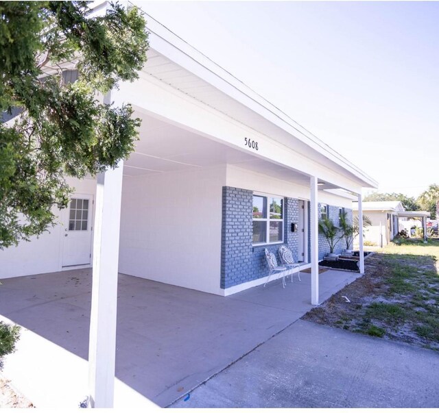 5608 Larimer Dr, Tampa, FL 33615 - photo 49