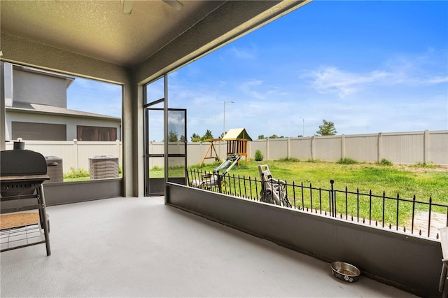 4917 Eagle Rock Dr, Wimauma, FL 33598 - view of sunroom / solarium