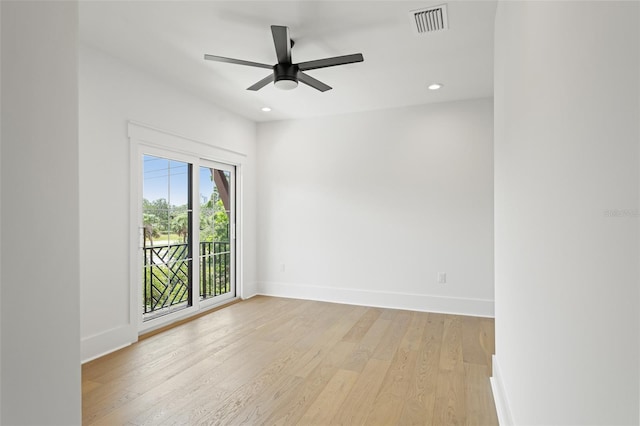 2200 N Glenwood Dr, Tampa, FL 33602 - unfurnished room with baseboards, a ceiling fan, light wood-type flooring, and recessed lighting