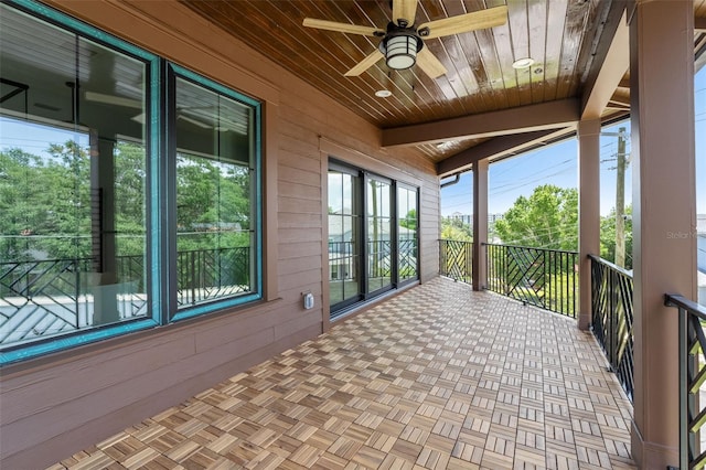 2200 N Glenwood Dr, Tampa, FL 33602 - view of patio / terrace featuring a ceiling fan