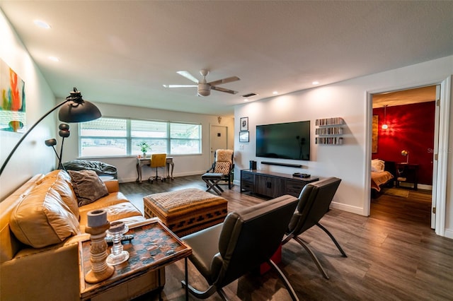 3850 13th Ave N Unit 113, Saint Petersburg, FL 33713 - living room with wood finished floors, baseboards, a ceiling fan, and recessed lighting
