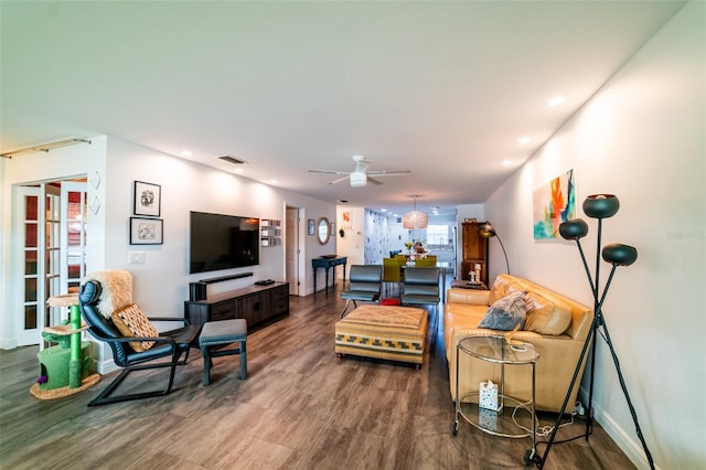 3850 13th Ave N Unit 113, Saint Petersburg, FL 33713 - living area featuring a ceiling fan, wood finished floors, and recessed lighting