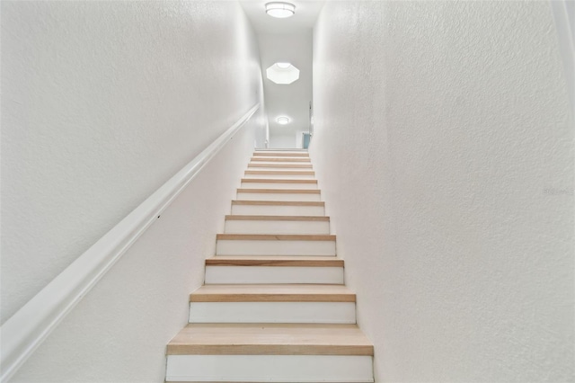 9812 Indian Key Trl Unit 84, Seminole, FL 33776 - view of stairway