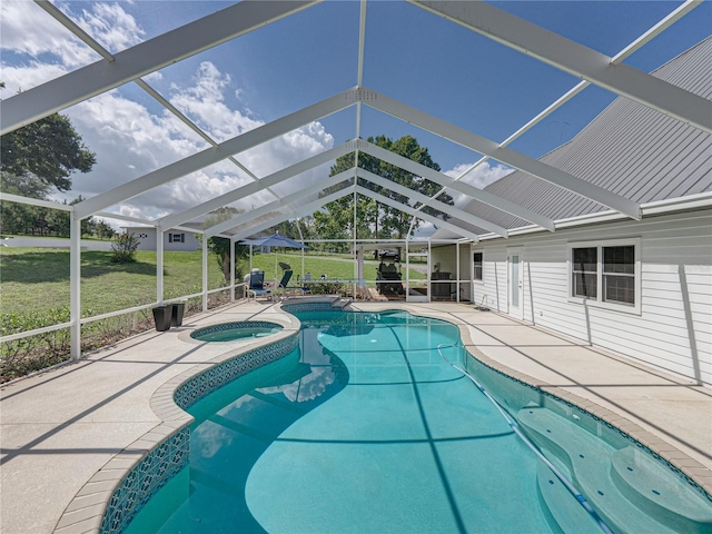 16326 Kalli Way, Dade City, FL 33523 - outdoor pool with a yard, an in-ground hot tub, a lanai, and a patio