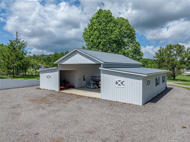 16326 Kalli Way, Dade City, FL 33523 - view of garage
