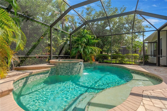 13872 Siena Loop, Lakewood Ranch, FL 34202 - view of swimming pool with a pool with connected hot tub, a lanai, and a patio area