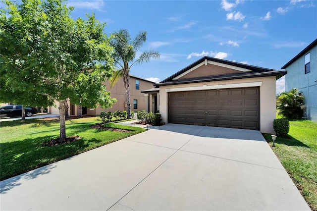 11121 Hudson Hills Ln, Riverview, FL 33579 - single story home featuring stucco siding, a front lawn, and concrete driveway