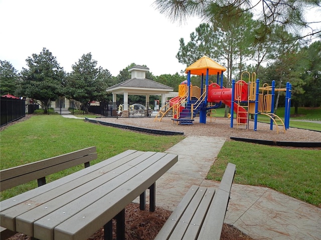 16618 Kingletside Ct, Lithia, FL 33547 - communal playground with a gazebo