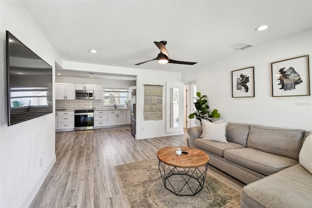 775 39th Ave NE, Saint Petersburg, FL 33703 - photo 8