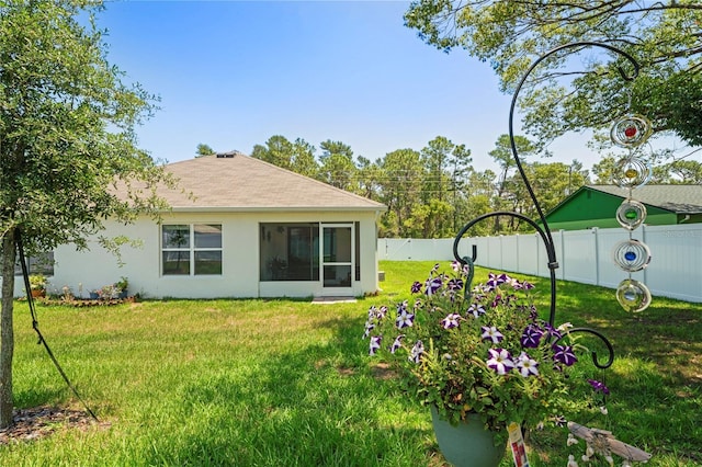 8508 Bay Dr, Spring Hill, FL 34606 - view of yard with a sunroom