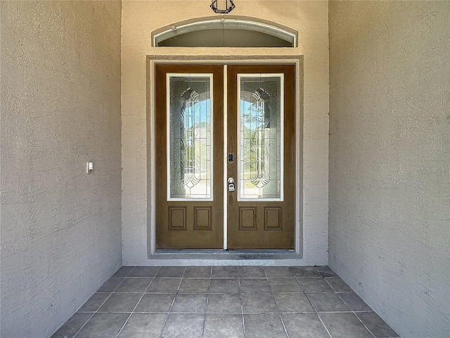 13110 Manistee Rd, Weeki Wachee, FL 34614 - entrance to property with stucco siding