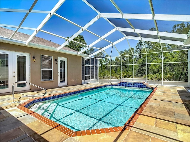 13110 Manistee Rd, Weeki Wachee, FL 34614 - swimming pool with a patio area and glass enclosure