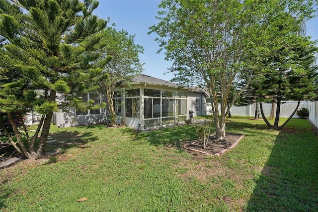 5340 Riva Ridge Dr, Wesley Chapel, FL 33544 - view of yard with a sunroom