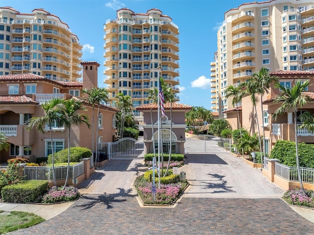 555 5th Ave NE Unit 1032, Saint Petersburg, FL 33701 - view of apartment building / complex