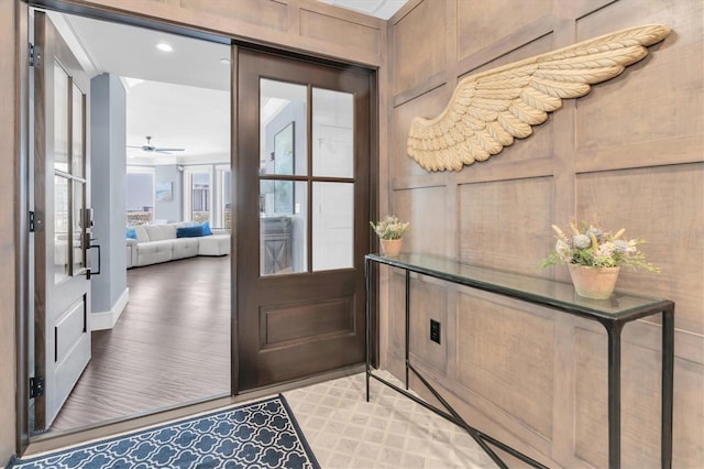 555 5th Ave NE Unit 1032, Saint Petersburg, FL 33701 - foyer entrance with light wood-style flooring, a ceiling fan, and recessed lighting