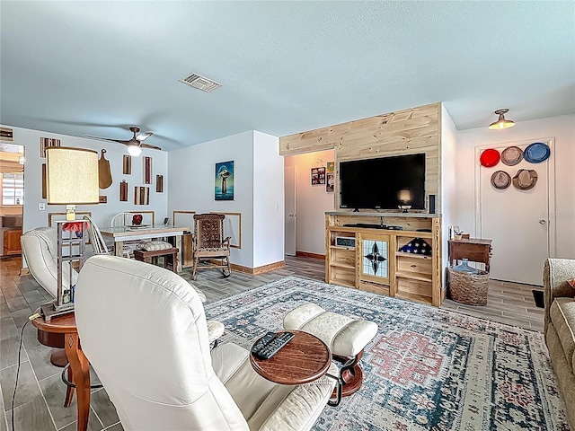 602 Mindy Dr, Largo, FL 33771 - living area with ceiling fan