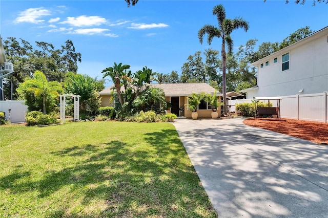 3626 S Hesperides St, Tampa, FL 33629 - view of front facade featuring driveway