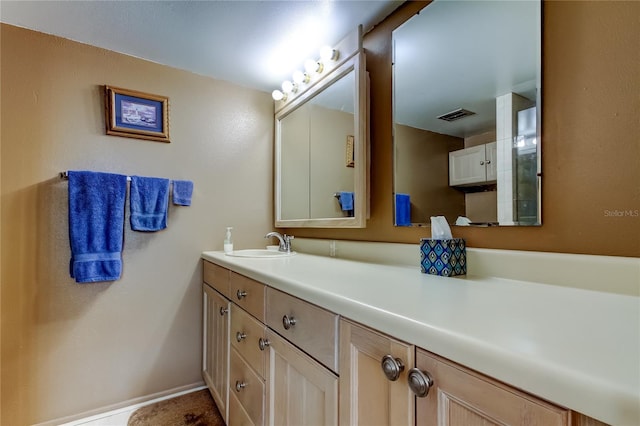 7465 Bay Island Dr S Unit 213, South Pasadena, FL 33707 - bathroom with vanity