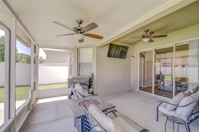 445 Arch Ridge Loop, Seffner, FL 33584 - sunroom featuring ceiling fan