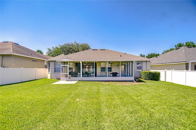 445 Arch Ridge Loop, Seffner, FL 33584 - rear view of house with a sunroom, ceiling fan, and a shingled roof