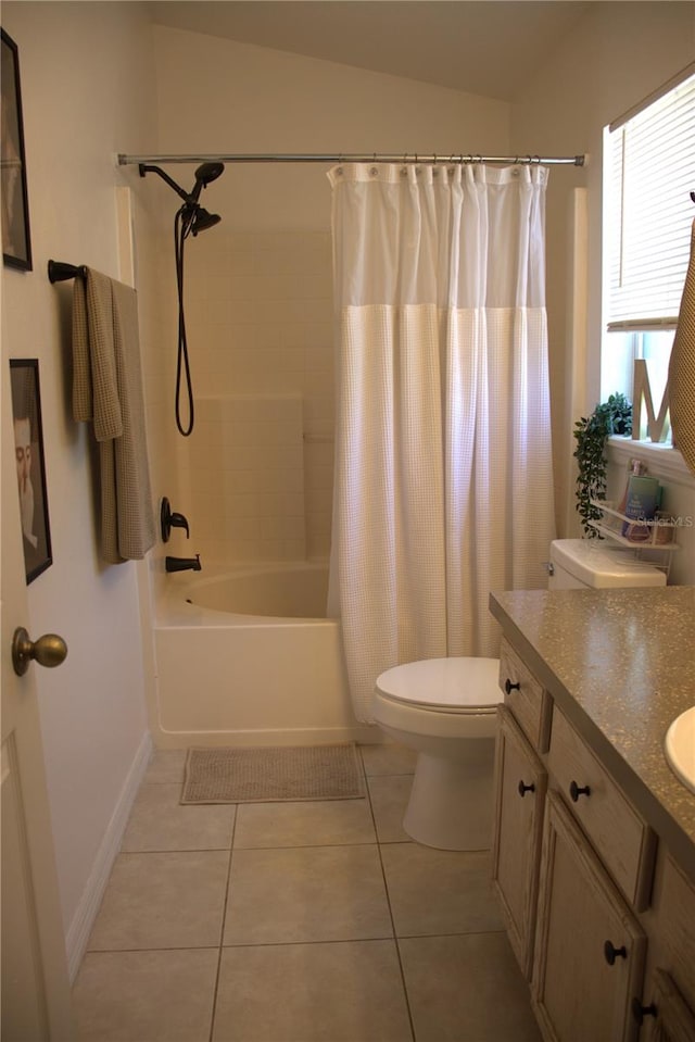 1048 Winding Water Way, Clermont, FL 34714 - full bath featuring tile patterned flooring, toilet, shower / bath combo, baseboards, and vanity