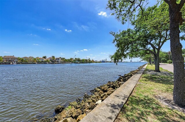 232 Channel Dr, Tampa, FL 33606 - photo 18