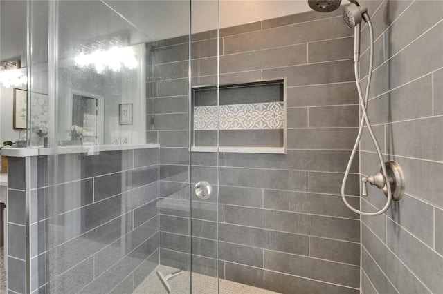 10449 Hunters Haven Blvd, Riverview, FL 33578 - bathroom with a tile shower