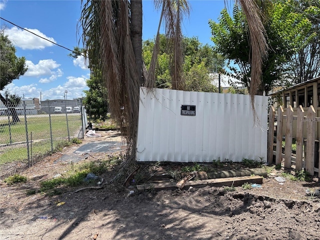 4213 W Cayuga St, Tampa, FL 33614 - view of yard