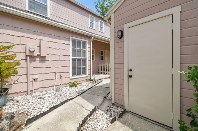 9473 N Forest Hills Pl, Tampa, FL 33612 - photo 3