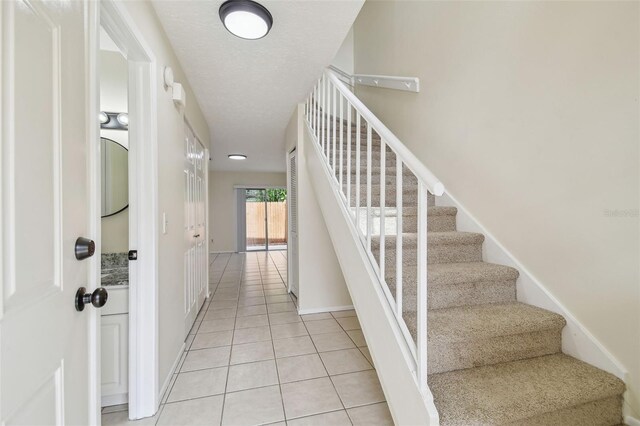 9473 N Forest Hills Pl, Tampa, FL 33612 - photo 5
